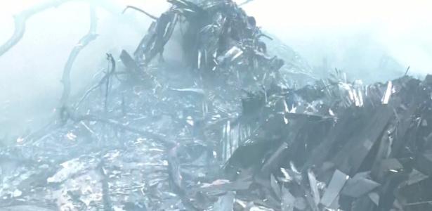 12.jun.2025 - Destroços de avião após queda na Índia