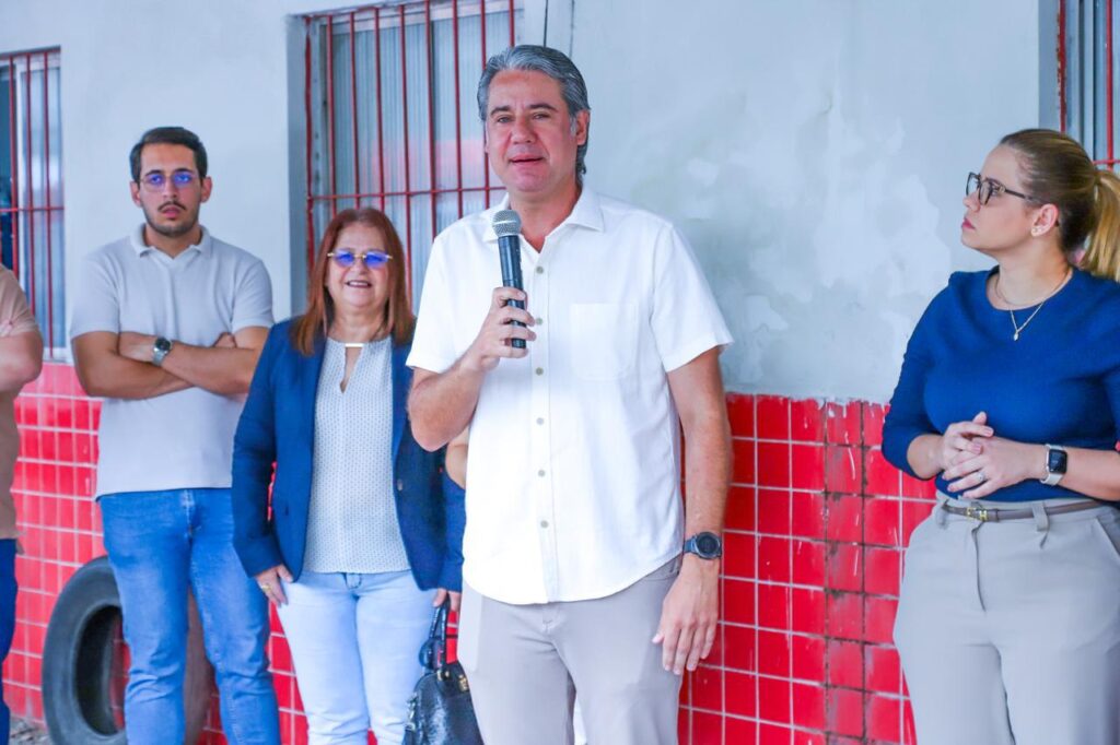 Em discurso, Fernando Monteiro brinca dizendo que é secretário de Rodrigo Pinheiro em Brasília