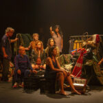 Grupo Galpão vê atualidade em obra de Saramago no teatro - 22/06/2025 - Ilustrada