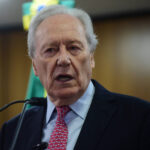 Lewandowski manda PF investigar quem gritou Lula ladrão - 05/06/2025 - Poder