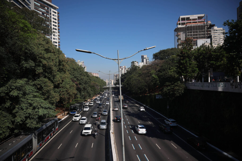 Rodízio de veículos em SP fica suspenso na quinta e sexta - 18/06/2025 - Cotidiano