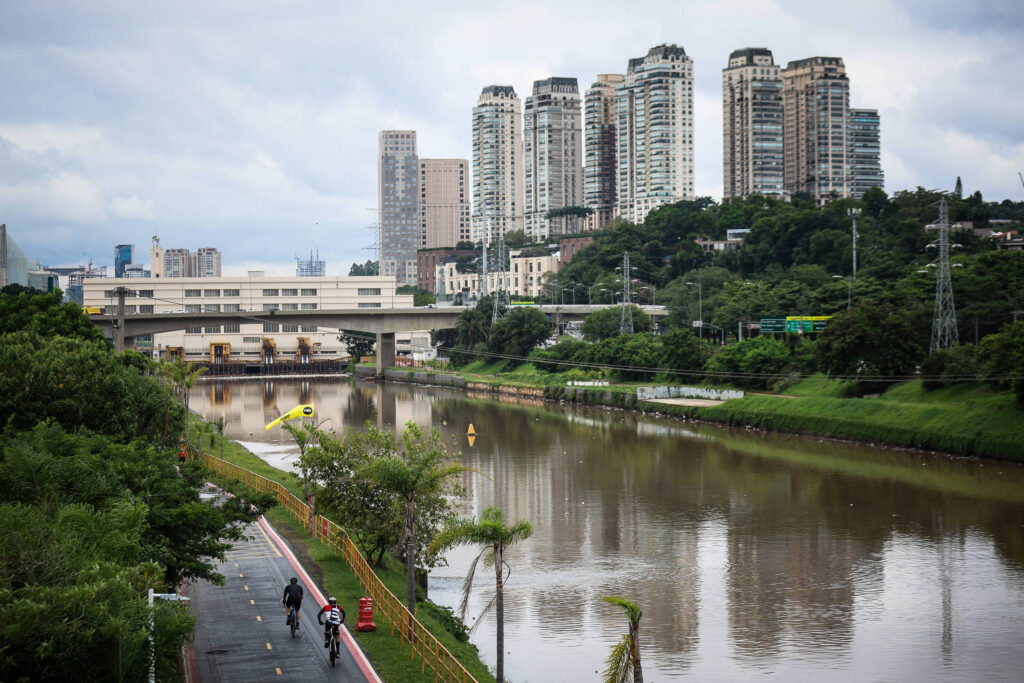 Saneamento do rio Pinheiros gera R$ 8 bi em benefícios - 16/06/2025 - Mercado