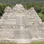 Arqueólogos descobrem túmulo de antigo rei maia em Belize - 12/07/2025 - Ciência