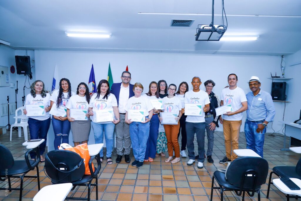 Curso de Cuidador da Pessoa Idosa forma nova turma em Caruaru e já soma cerca de 500 pessoas qualificadas