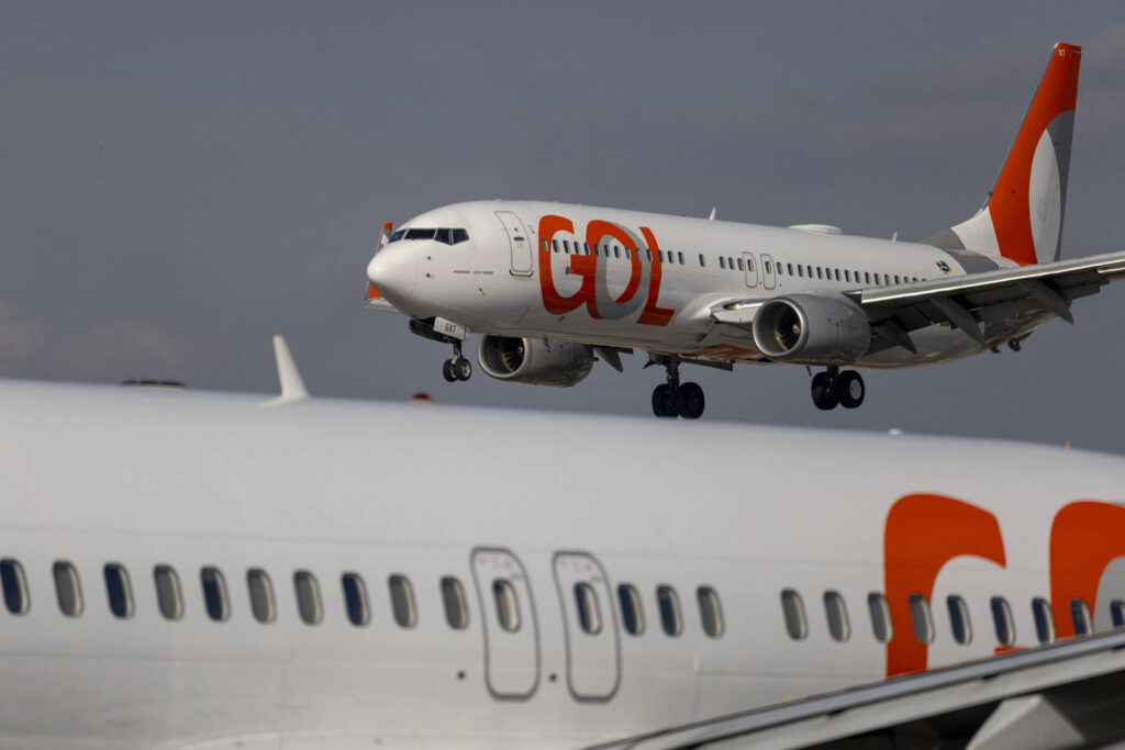 Gol tem prejuízo de R$ 1,42 bi em maio - 01/07/2025 - Mercado