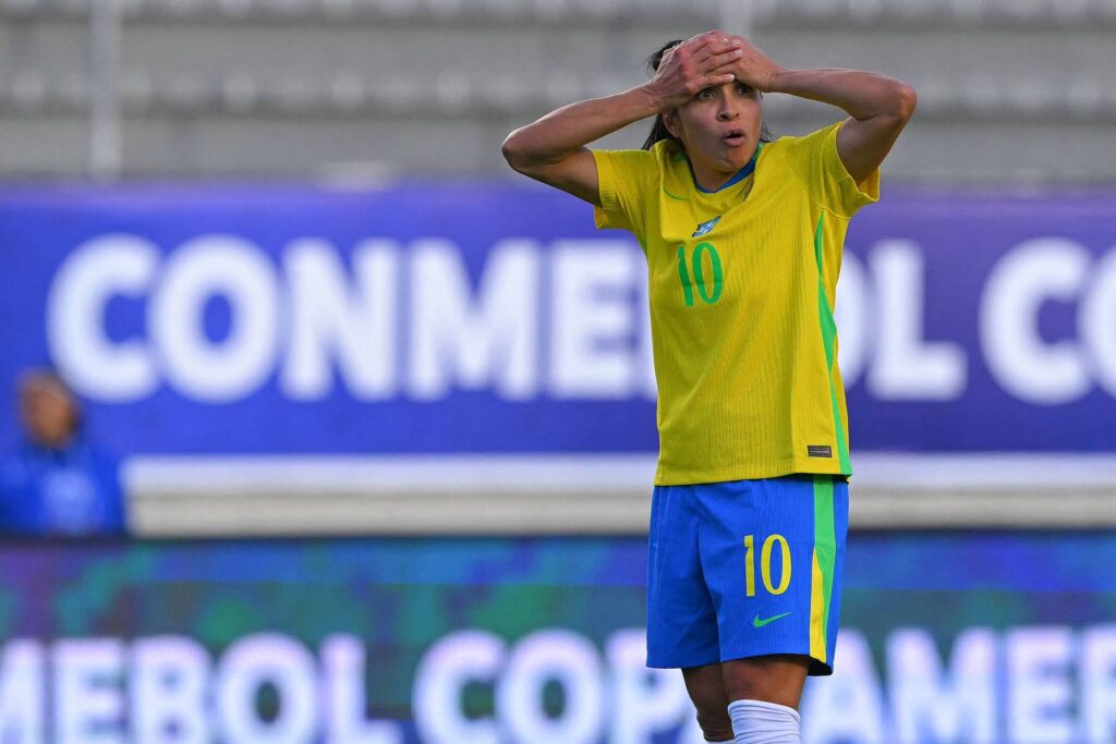 Jogadoras denunciam abandono na Copa América - 20/07/2025 - Esporte