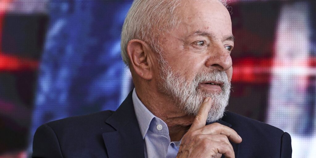 Lula propõe feriado nacional em 2 julho