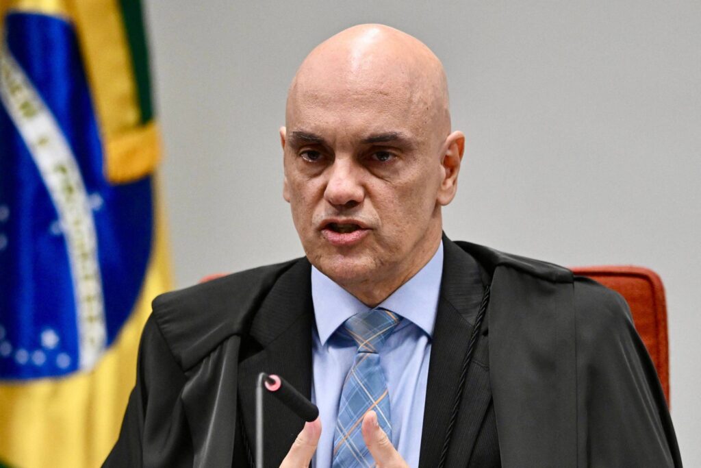 Moraes não é bobo, evita embate e dá recado político - 24/07/2025 - Marcos Augusto Gonçalves