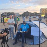 Moraes ordena remoção de deputados acampados - 26/07/2025 - Poder