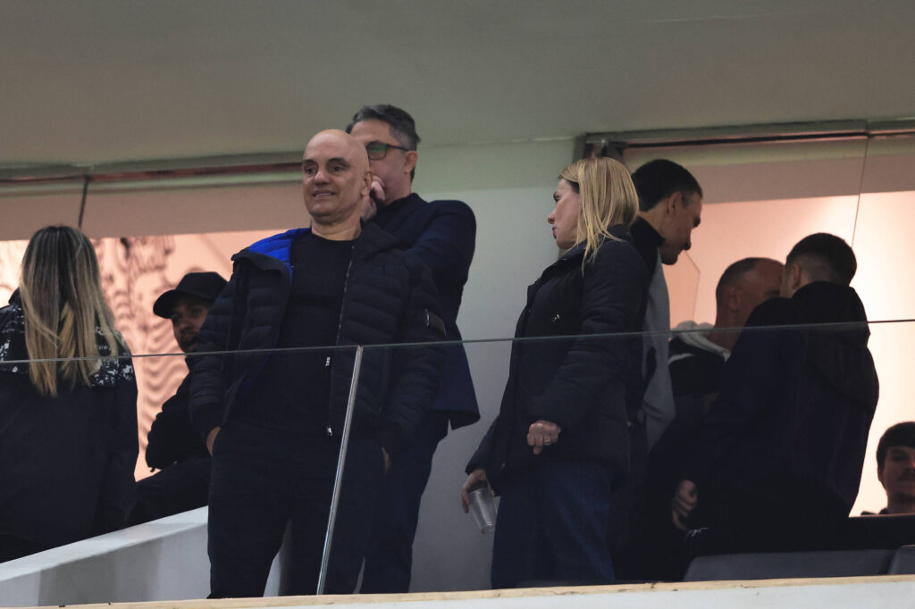Moraes vai a jogo do Corinthians horas depois de sanção - 30/07/2025 - Poder