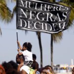 Mulheres negras promovem ato político por justiça social em Copacabana