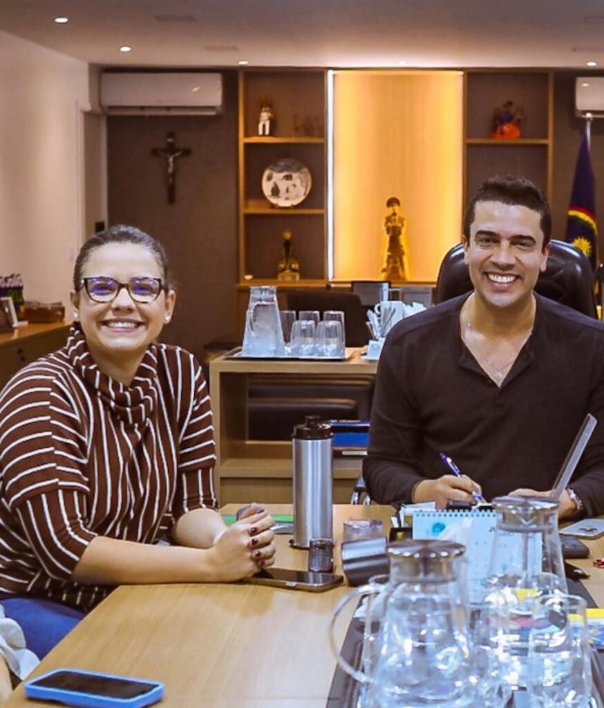 Prefeito Rodrigo Pinheiro vai tirar 15 dias para descansar e a vice Dayse Silva assume a Prefeitura de Caruaru