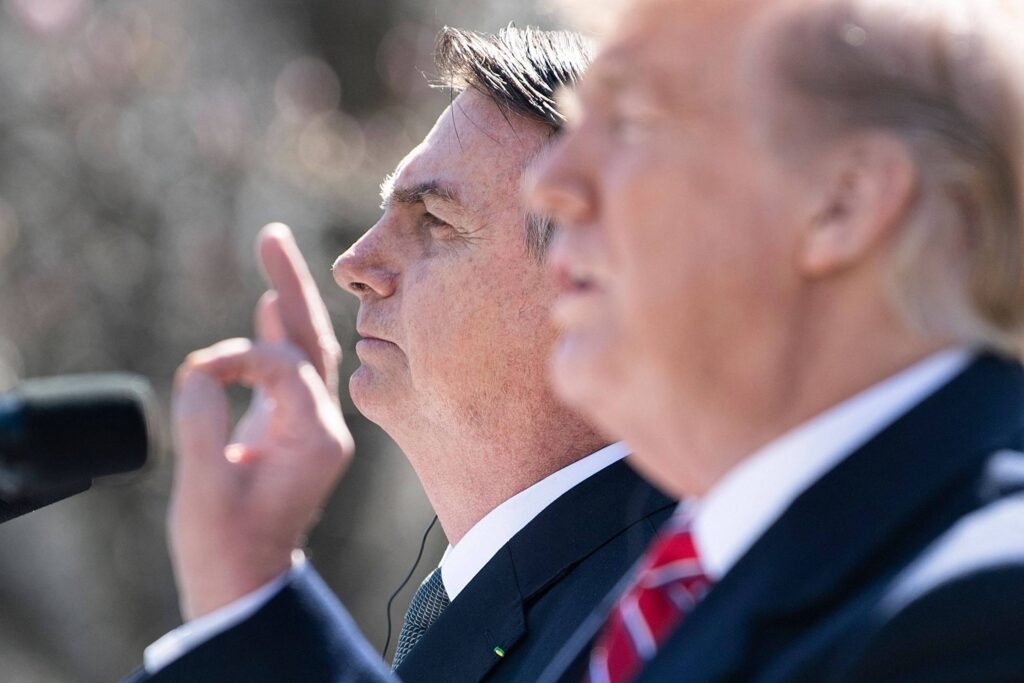 Trump defende Bolsonaro mais uma vez - 09/07/2025 - Poder