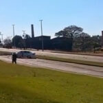 Acidente com carro provoca queda de três postes em Ivaiporã