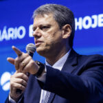 Ala do governo se anima com Tarcísio para Presidência - 26/08/2025 - Painel