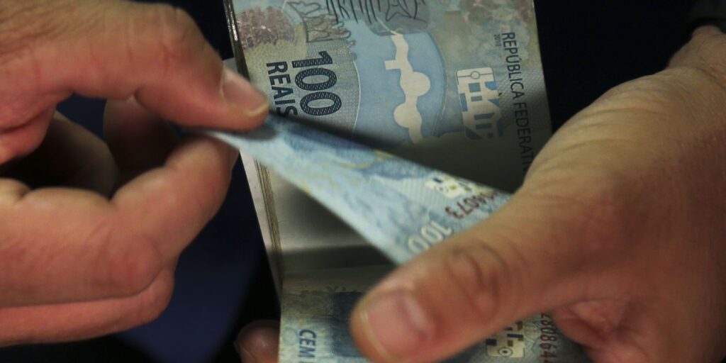 Governo começa a transferir empréstimos antigos para app do consignado