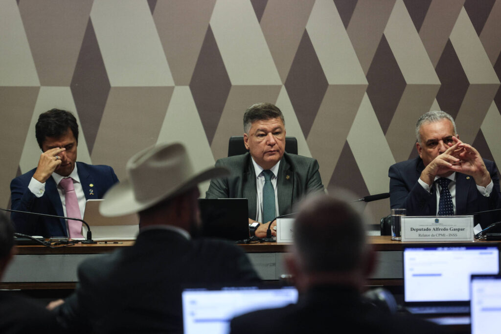 INSS: Governo faz acordo para evitar irmão de Lula na CPI - 26/08/2025 - Mercado