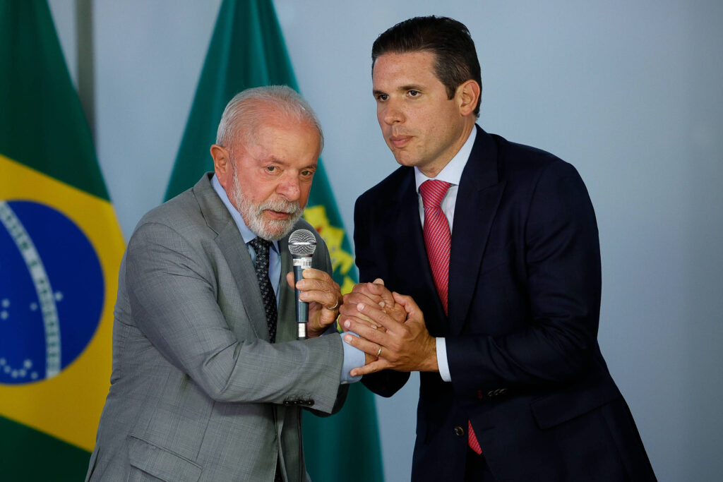 Lula disse a Motta que Câmara deveria cassar Eduardo - 21/08/2025 - Poder