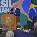 "Mundo está ávido para fazer negociação com o Brasil", afirma Lula
