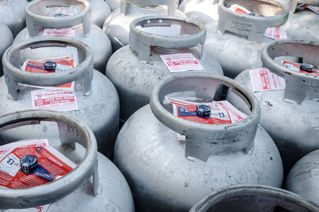 Petrobras aprova volta à distribuição de gás de cozinha - 08/08/2025 - Mercado