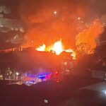 Queda de balão provoca incêndio em galpão em Santo André (SP) - 24/08/2025 - Cotidiano