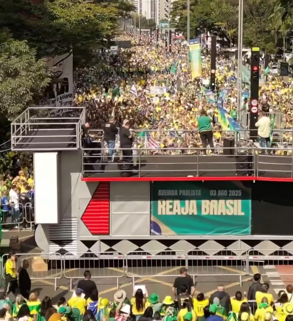 "Reaja Brasil": o grito das ruas contra a hipocrisia institucional
