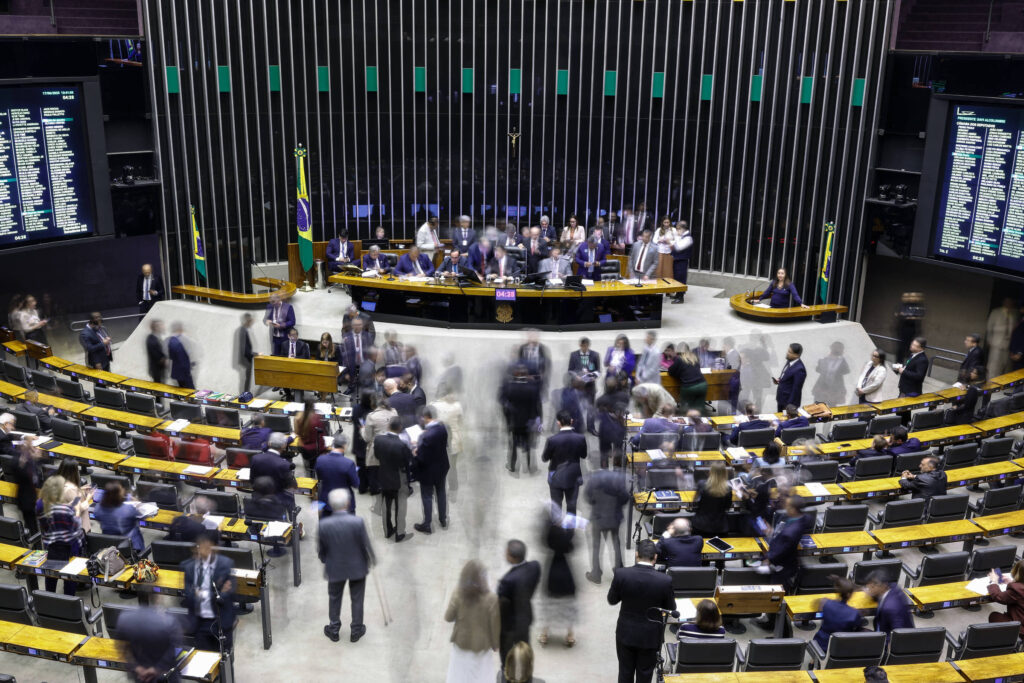Ala defende que PT puna deputados em votações polêmicas - 17/09/2025 - Painel