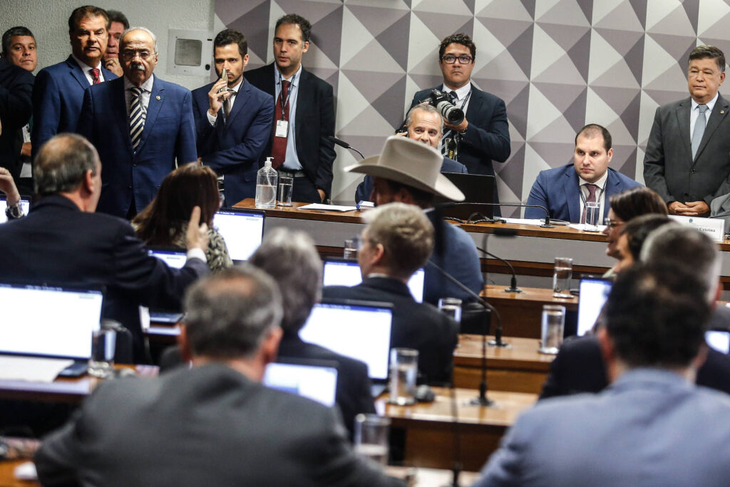 CPI pede quebra de sigilo de ex-presidente do INSS - 11/09/2025 - Mercado