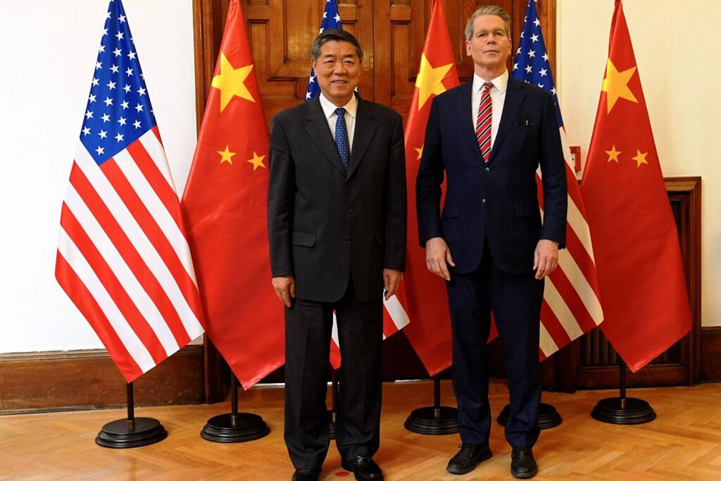 Democratas pressionam Trump por limite à produção da China - 15/09/2025 - Mercado
