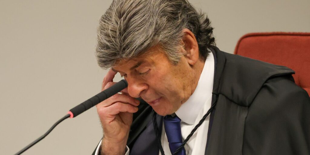 Fux descarta crime de organização criminosa em ação sobre golpe no STF
