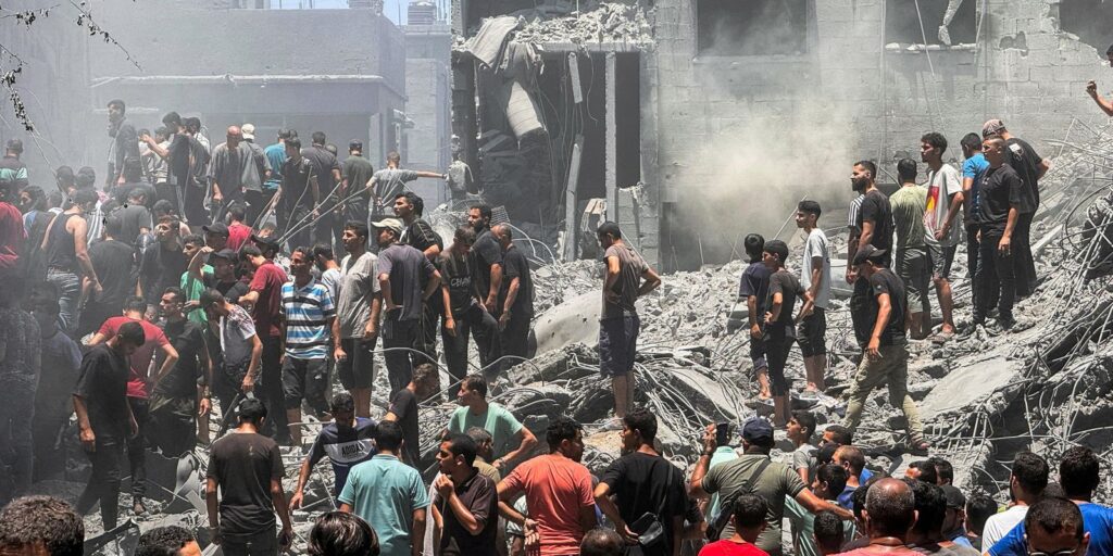 Israel lança grande ataque terrestre e diz que "Gaza está em chamas"