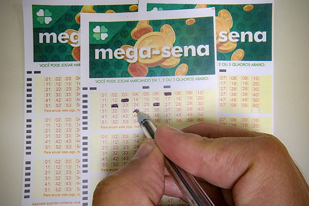 Mega-Sena: Confira o resultado do concurso 2911 - 06/09/2025 - Cotidiano