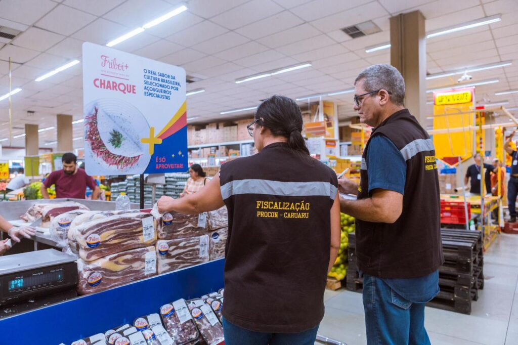 Preço médio da cesta básica regista nova queda em Caruaru
