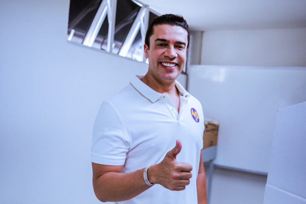 Prefeito Rodrigo Pinheiro anuncia CNH Popular após críticas aos radares em Caruaru
