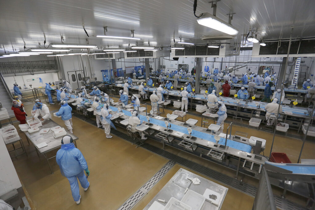 Semana começa com 25,9 mil vagas nas Agências do Trabalhador do PR