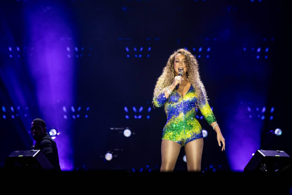 The Town: Mariah Carey solta o gogó e se mexe pouco - 14/09/2025 - Ilustrada