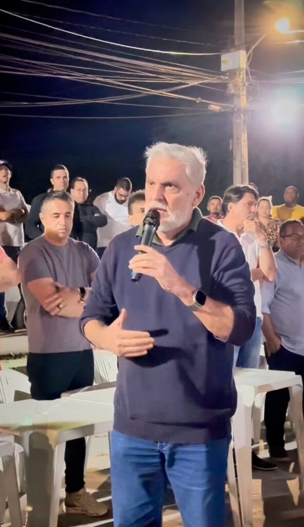 Vereadores realizam visita ao bairro Nina Liberato