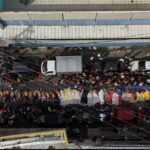 64 corpos são levados para praça após operação na Penha; número de mortos chega a 128