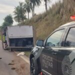 Caminhão carregado com cigarros é encontrado tombado no PR