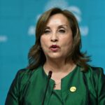 Congresso aprova monções que podem afastar a presidente - 10/10/2025 - Mundo