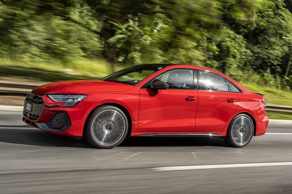 Folha Mauá: sedãs Audi dividem pódio em categoria premium - 05/10/2025 - Mercado