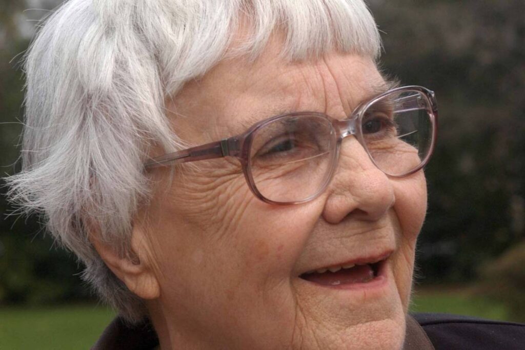 Harper Lee: Textos descartados rendem livro acima da média - 21/10/2025 - Ilustrada
