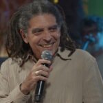 Marcos Sacramento reverencia bambas do Estácio no Samba na Gamboa