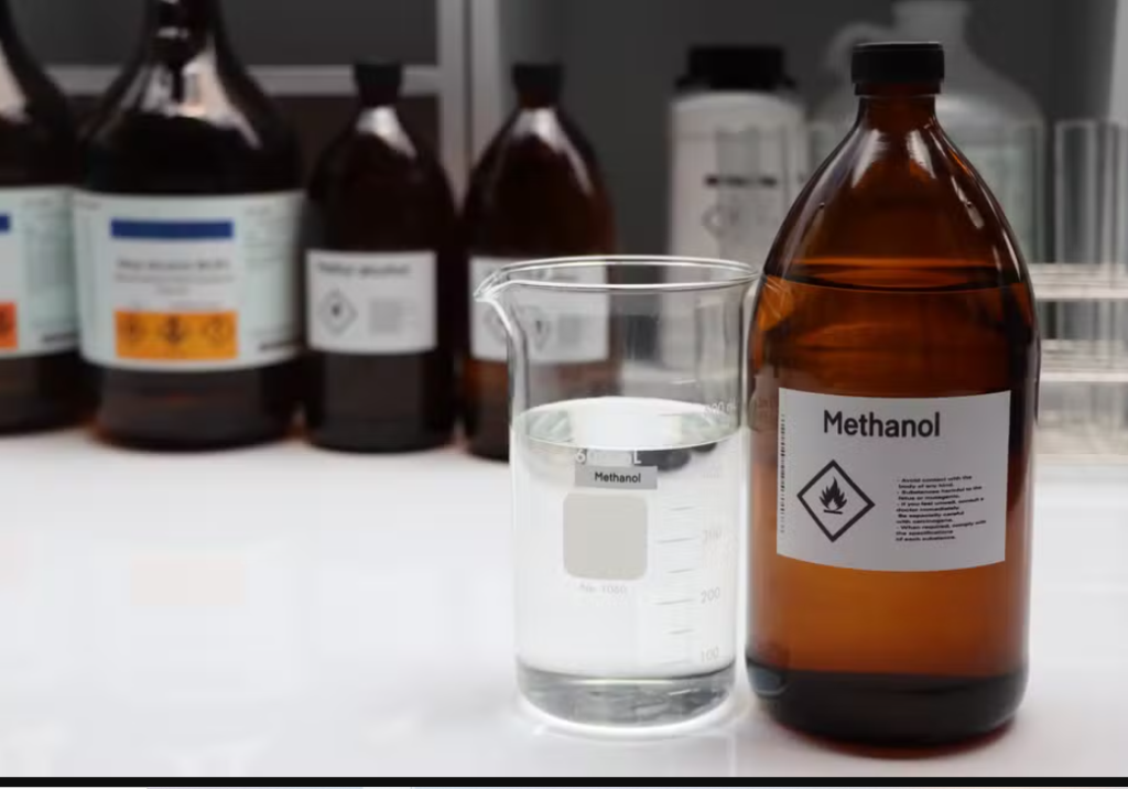 Metanol em bebidas causa mortes e alerta saúde pública em Caruaru e região