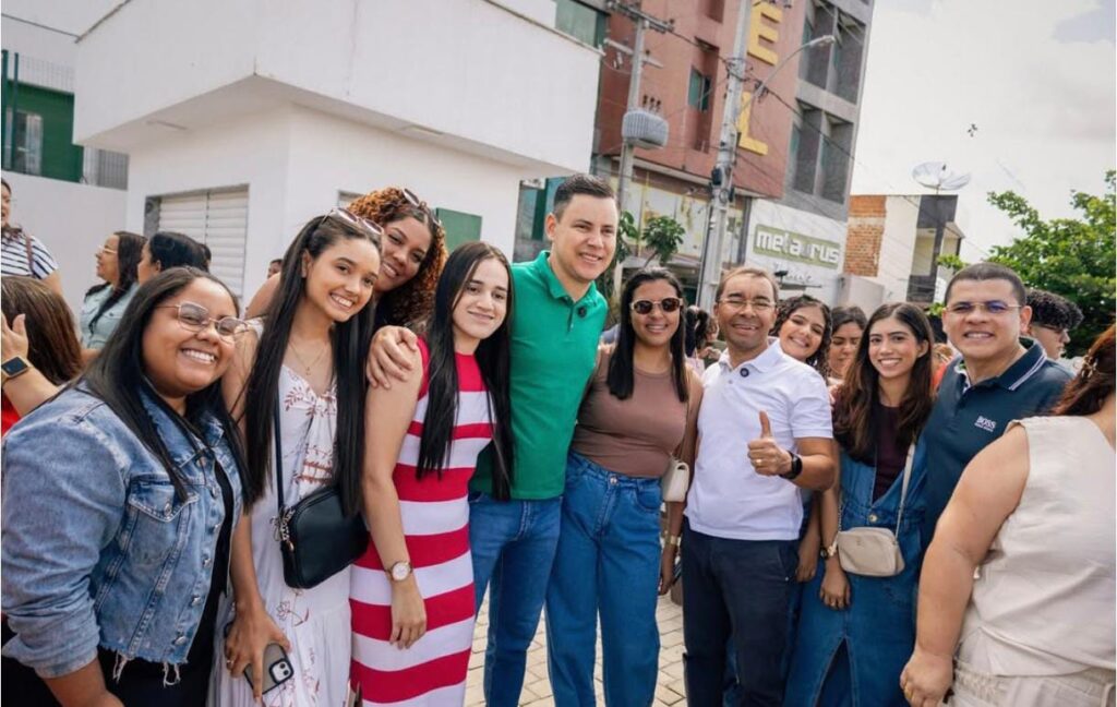 Prefeito de Toritama valoriza a educação e leva mais de 650 servidores para a Bienal do Livro em Olinda