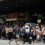 Rio: avenidas são liberadas e metrô reforça horário de trens