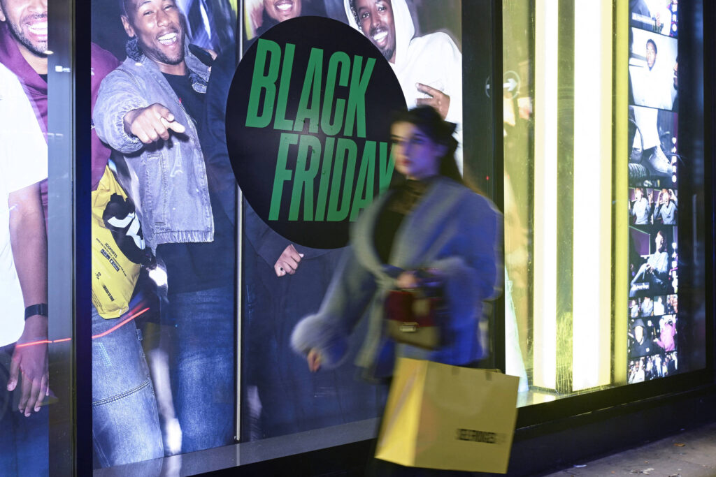 Black Friday: veja melhores horários para bons descontos - 26/11/2025 - Mercado