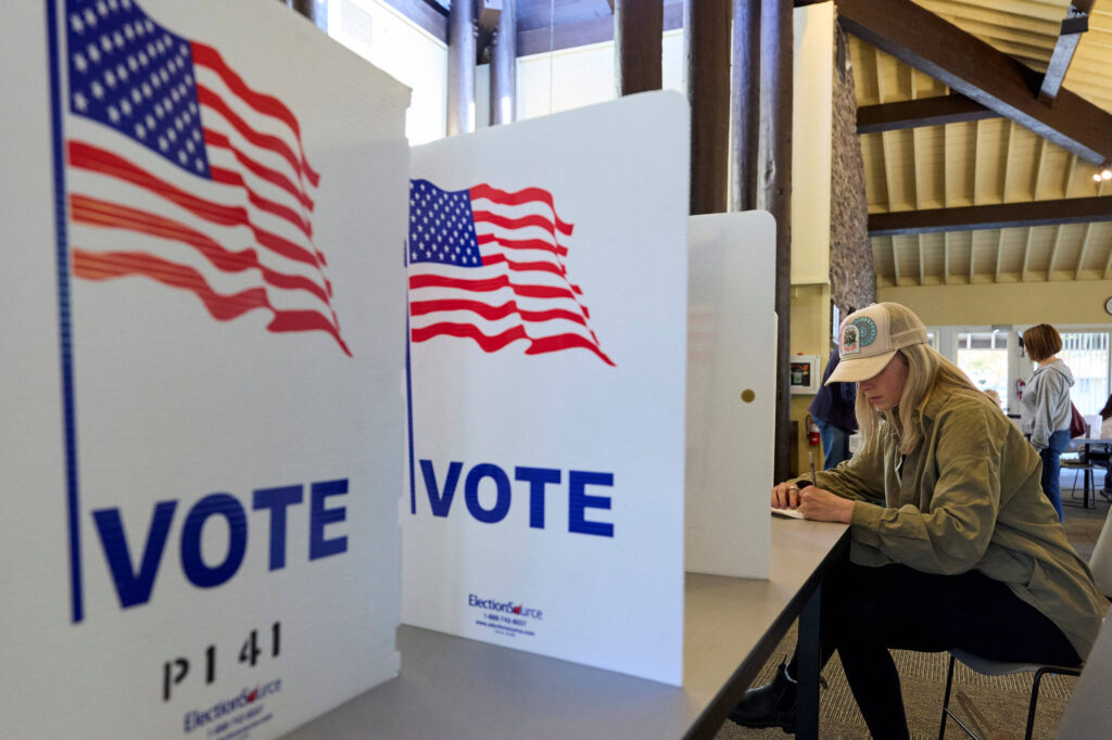 Califórnia aprova mapa eleitoral e fortalece democratas - 05/11/2025 - Mundo