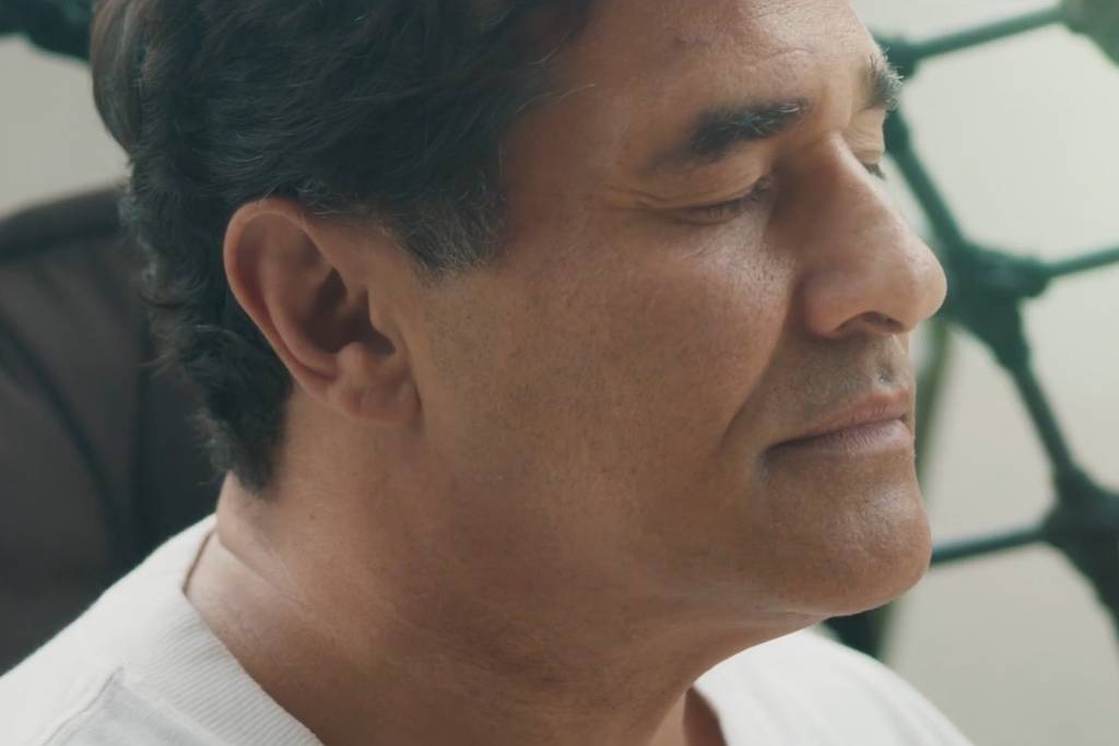 Em vez de droga, uso meditação, diz Luciano Szafir - 14/11/2025 - Equilíbrio