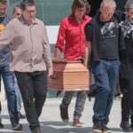 Familiares, amigos e políticos se despedem de Paulo Frateschi na Alesp